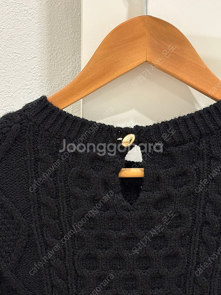 시엔느 반팔니트 rocha cable knit 블랙 판...--1