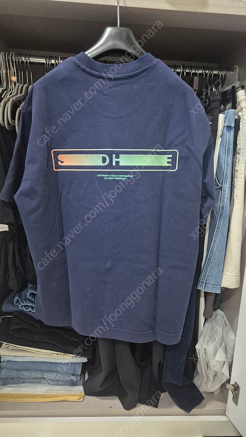 솔리드옴므 22ss백로고반팔