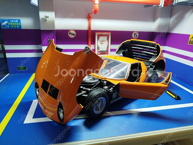1:18 교쇼 람보르기니 미우라 P400 SV 주황색 ...--8
