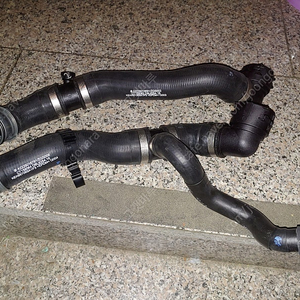 메르세데스 벤츠 W222 S400,S450 가솔린 차량 라지에이터 상하 호스 정품 신품