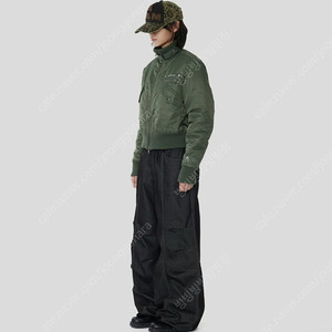 Knee Pin-tuck Printed Denim Pants (black) 아캄 핀턱 데님 바지 1사이즈