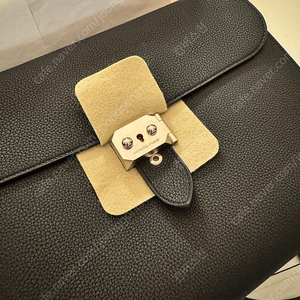 에르메스 삭 아 데페슈 29 메신저 백 블랙 판매합니다.