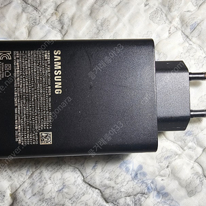 삼성 65W 3포트 PD 충전기 EP-T6530 판매합니다.