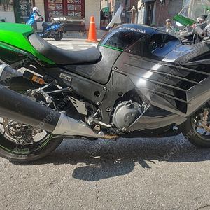 가와사키 닌자14 zzr1400 zx-14 2019년식 29000km올린즈 에디션 팝니다.