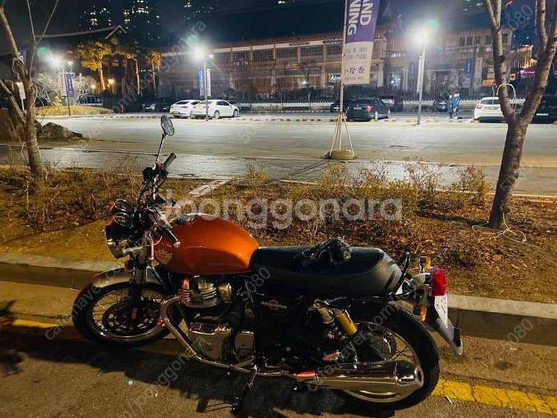 로얄엔필드 인터셉터 650 오토바이 19년식--2