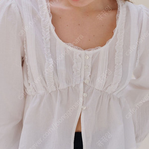 릴리코츠 리아 블라우스 Lia Blouse