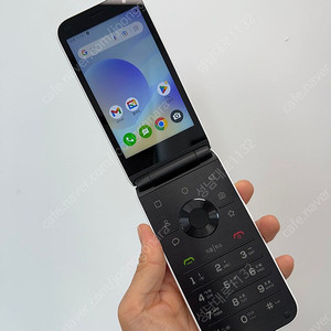 M120 (MIVE)마이브 스타일폴더폰 화이트 32기가 8만 판매합니다.