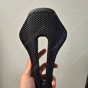 ryet 3D 카본 안장 팝니다.