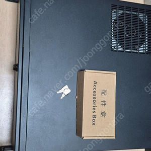 3U 서버, 제온 E5-2680 v4 (Xeon) x 2개 (듀얼 CPU), ASUS 서버보드 Z10PA-D8. 삼성 128GB ECC 메모리