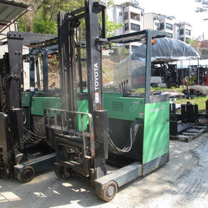 토요타 1.5톤 전동 지게차 7FBR 사이드쉬프트 하이마스트 4미터 2012년식 입식(리치)입승식 650만원