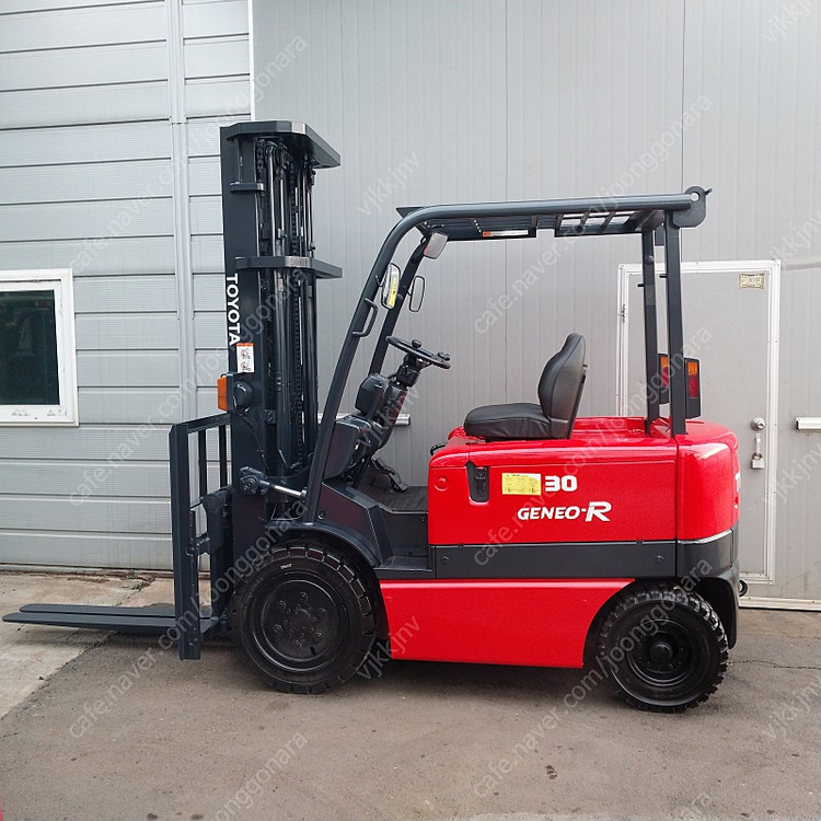 도요타 중고 전동지게차 3.0톤 싸이드쉬프트장착 3단 5500MM 전기식 2009년식 상품배터리--1