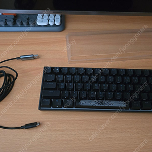 커세어 K65 RGB MINI 텐키리스 팝니다