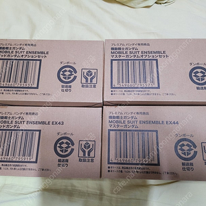 모빌슈트 앙상블 EX 갓 건담 & 갓 건담 옵션세트 + 마스터 건담 & 마스터 건담 옵션세트 일괄로 판매합니다