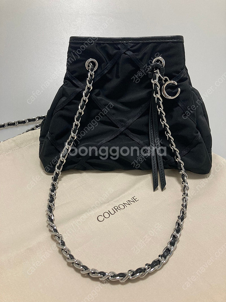 [새제품 50% 할인] 쿠론 COURONNE 버킷백 (...--0