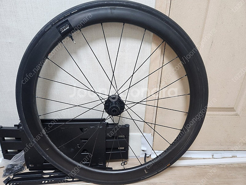 slr1 디스크 카본휠셋 42미리 (시마노바디) 튜블리스레디--0