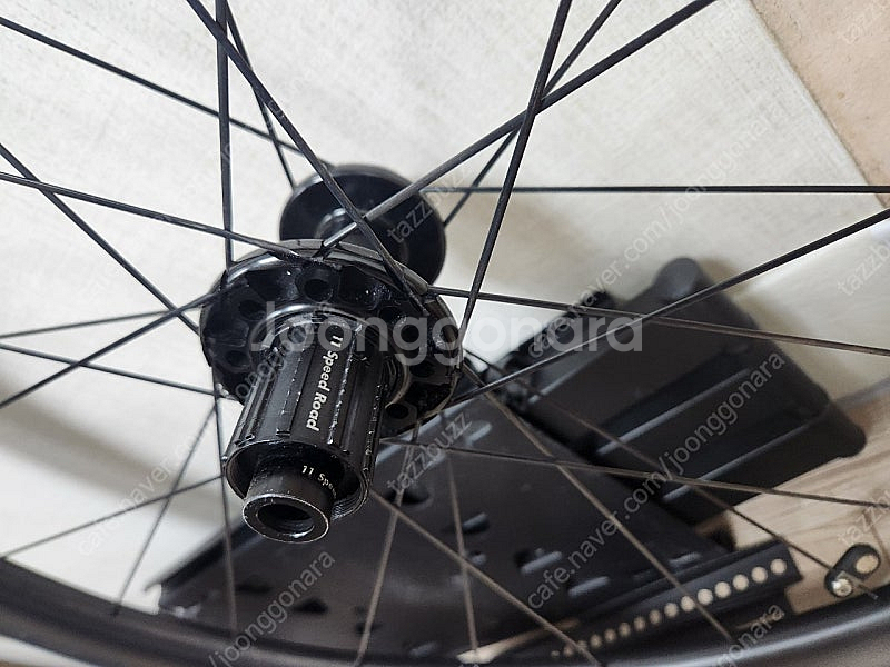 slr1 디스크 카본휠셋 42미리 (시마노바디) 튜블리스레디--2