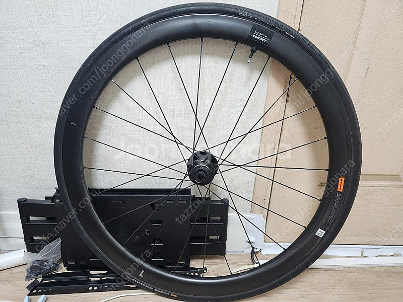 slr1 디스크 카본휠셋 42미리 (시마노바디) 튜블리스레디--7