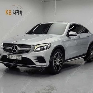 @19년식 GLC클래스 GLC 300 4매틱 쿠페 AMG 라인 전국최저가격전액할부최대72개월저신용할부카드현금고품질