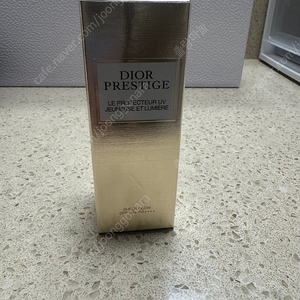 디올프레스티지 선크림 + 샤넬 르 블랑 메이크업베이스 미사용새상품