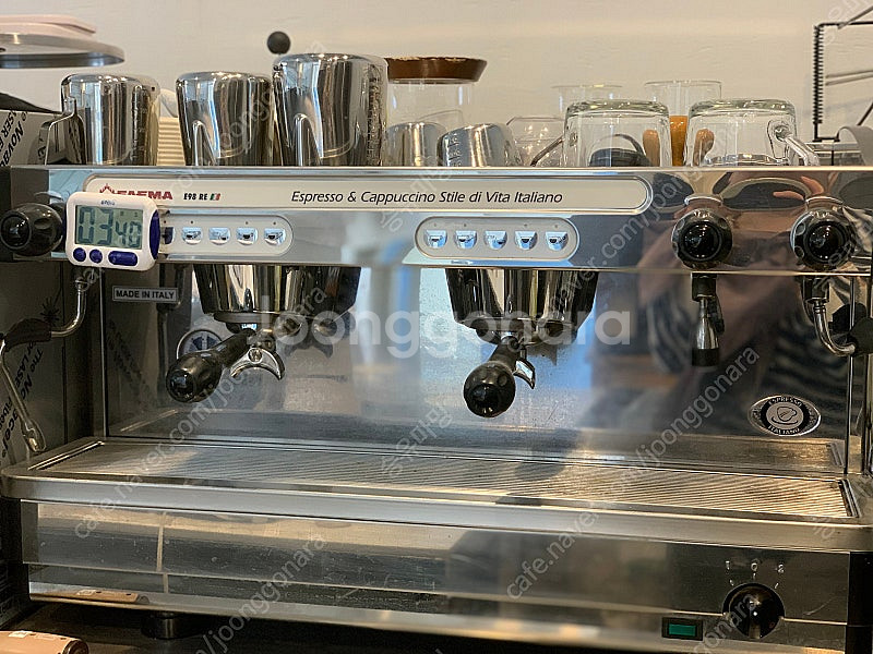 카페 집기 판매합니다/대구 직거래/냉장냉동고/하부냉장고/훼마커피머신/우녹스샵프로/델리코온수기/냉장쇼케이스/벨로즈그라...--5