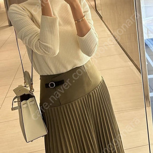 르뮈 플리츠 블라우스 티