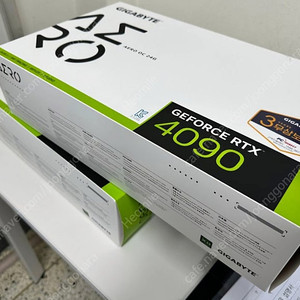 GIGABYTE RTX 4090 AERO OC 24G 그래픽카드 급처분 수량 1개