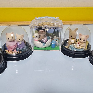 실바니안 아기들 (사진 그대로 입니다..)