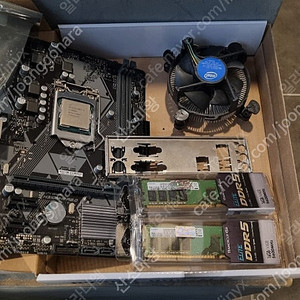 i5 9600kf 보드310 램16 반본체팝니다. 1대 (예약)