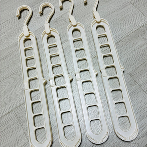새상품 > 가로 세로 확장 9홀 옷걸이 4개
