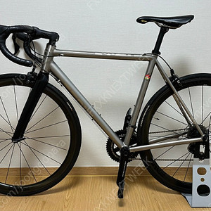 [No.22] Great Divide 54cm Raw (Dura-Ace)
