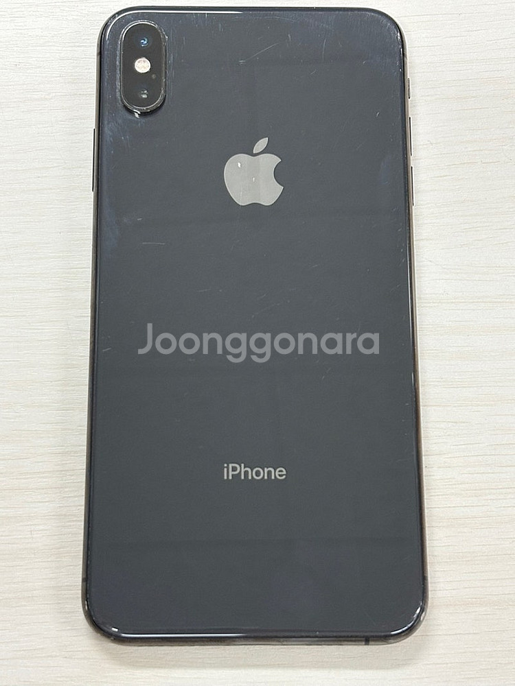 아이폰XS MAX 블랙색상 256용량 액정상태 너무좋은 단말기 30만 판매합니다--0