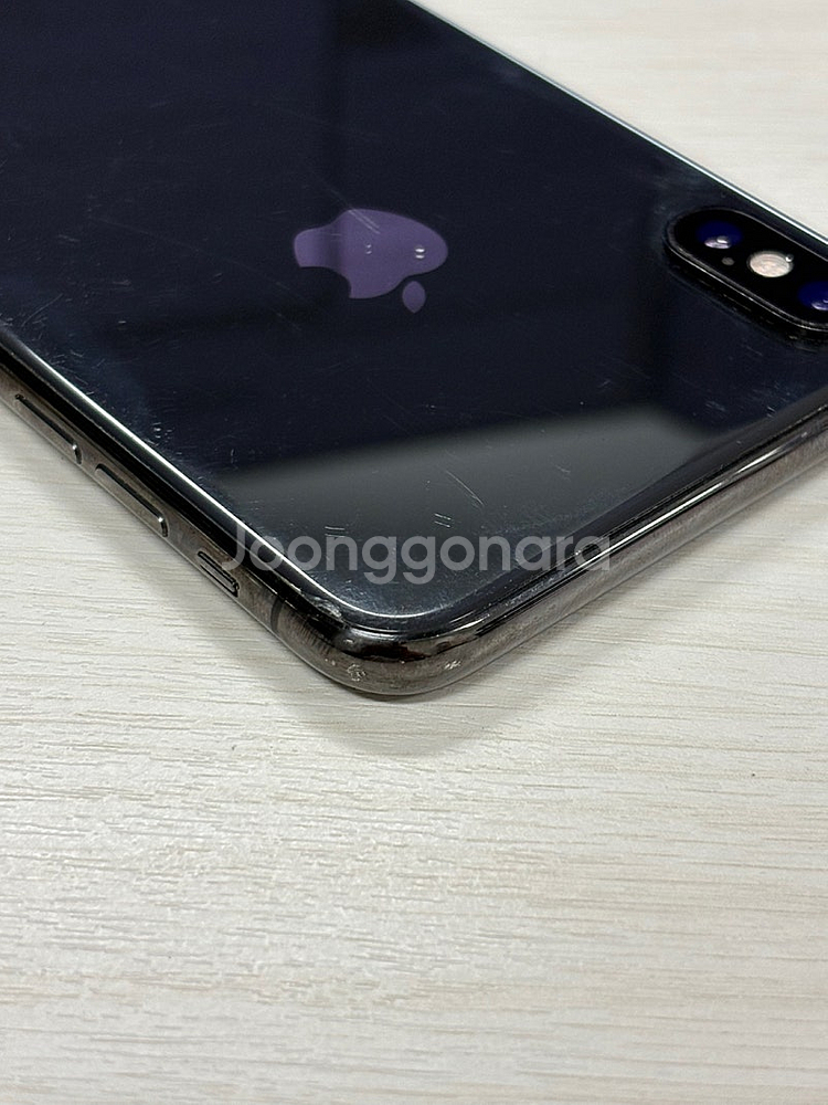 아이폰XS MAX 블랙색상 256용량 액정상태 너무좋은 단말기 30만 판매합니다--5