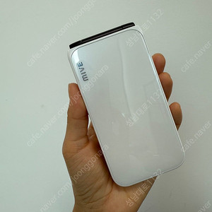 M120 (MIVE)마이브 스타일폴더폰 화이트 32기가 8.5만 판매합니다.