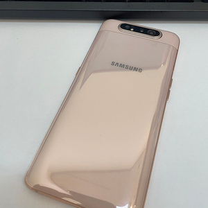갤럭시A80 골드 128GB 상태좋은 중고11만팝니다.