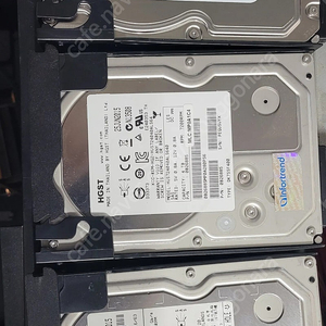 sas hdd 4tb 입니다.