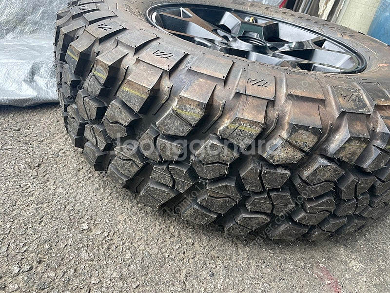 랭글러 루비콘 17인치 스페어타이어+휠--0