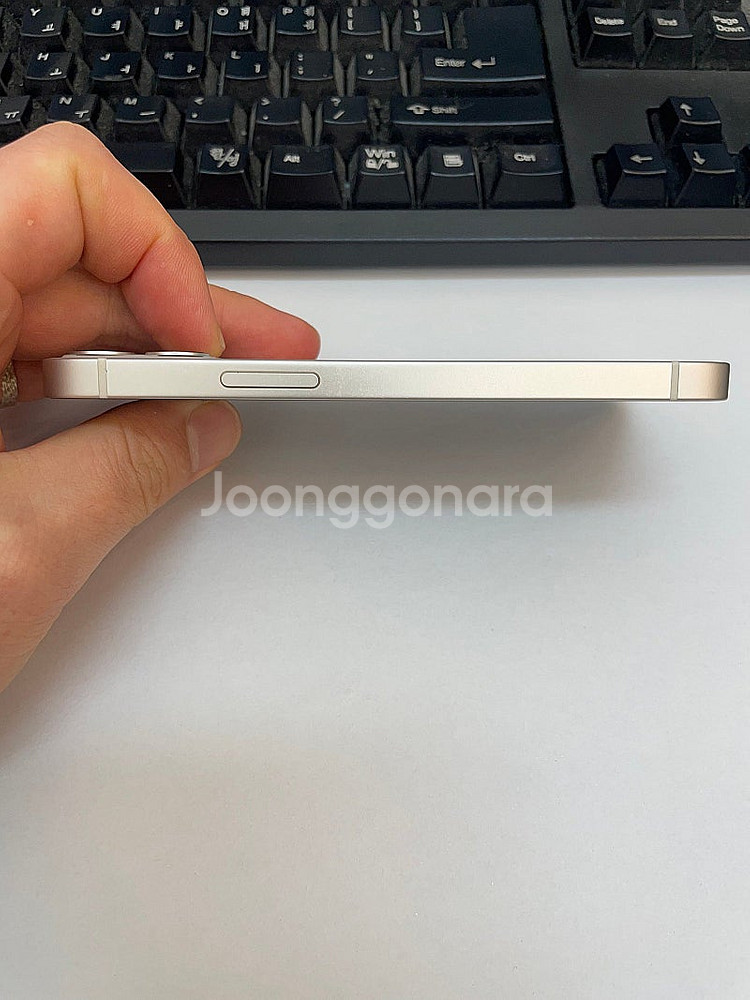 아이폰12미니 64GB 화이트 상태좋은 중고21만팝니다...--4