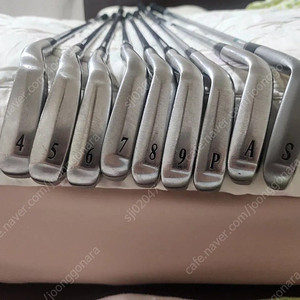 (인하)스릭슨 Z355 아이언 4번부터 S까지 9개 세트 950 R 정품 판매합니다
