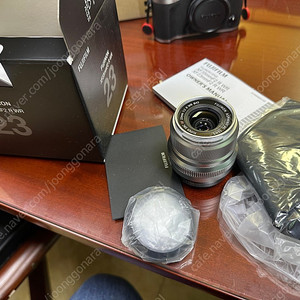 후지 xf23mm f2 실버 팝니다.