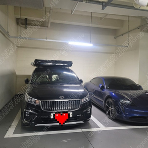 더뉴,올뉴카니발 선루프 통과형 오토하임 루프탑텐트+루프캐리어+어닝+어닝텐트 일괄로 판매합니다.