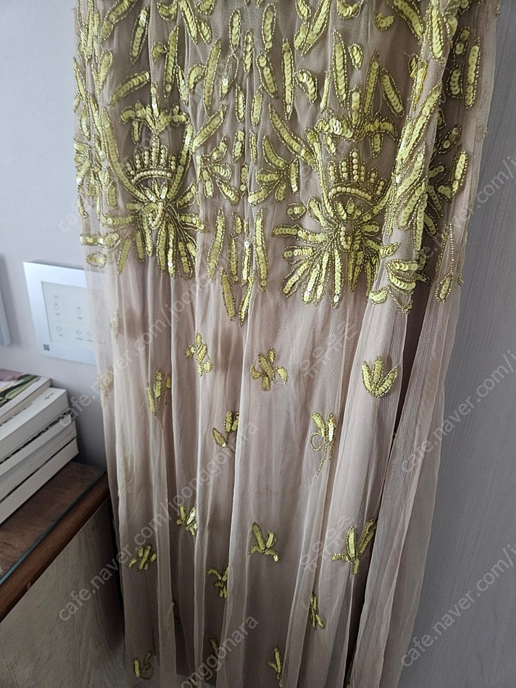 파티드레스.연주회나 연말파티룩.스팽글 원피스 이미지