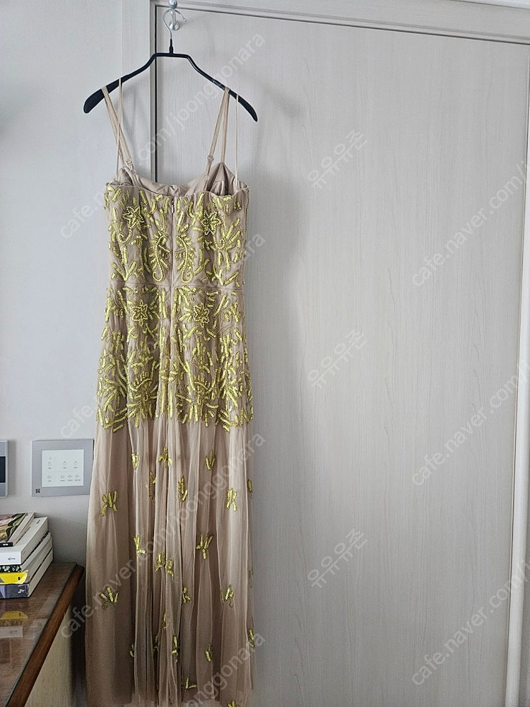 파티드레스.연주회나 연말파티룩.스팽글 원피스 이미지