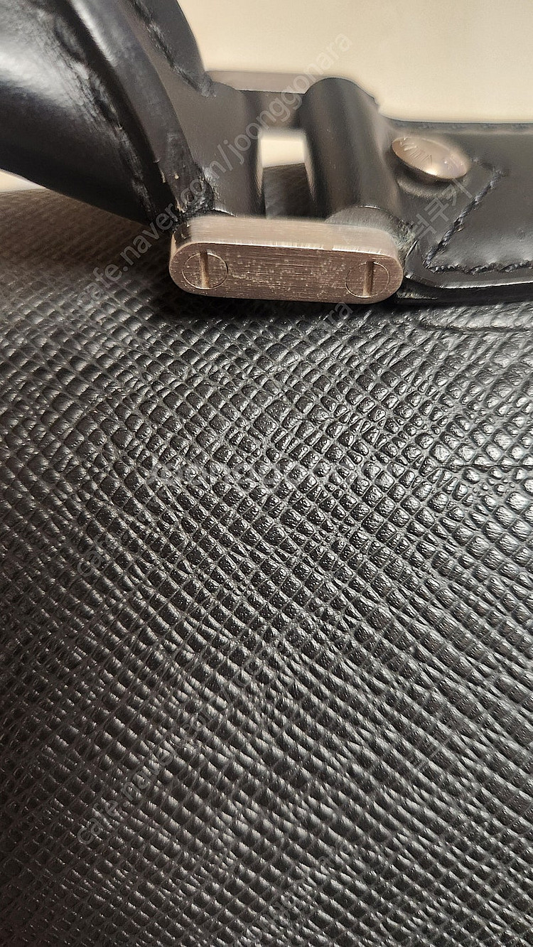 루이비통 타이가 서류가방--4