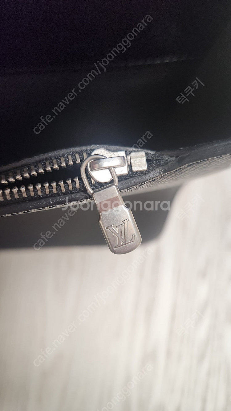 루이비통 타이가 서류가방--7