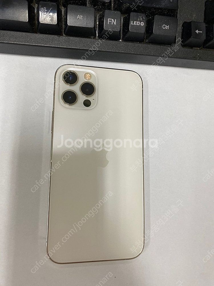 199068 아이폰12프로 화이트 AA급 128GB 무...--0