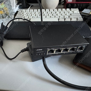 ipTIME PoE5000 고속 기가비트 스위치 아이피타임 (poe4002 전작)