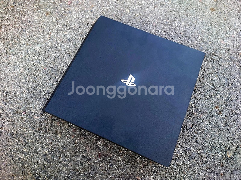 ps4 pro 부품용으로 올려봅니다. 광주광역시 플스4...--1