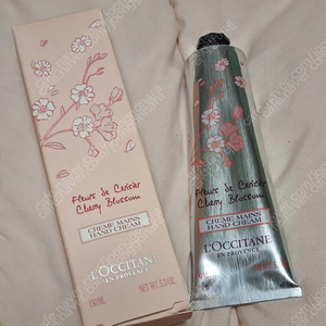 록시땅 핸드크림 체리블라썸 150ml 새상품