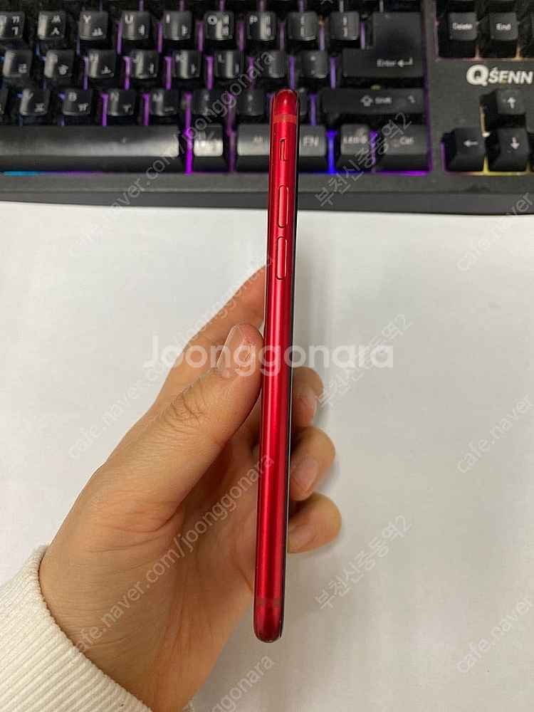023783 아이폰SE3 레드 A급 64GB 무잔상 배...--4