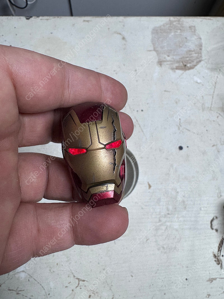 핫토이 마크85 헬름/마크43 스페셜 헬름/마크7 데미지 언마스크 토니헬름 판매 이미지